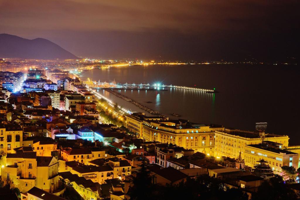 Salerno Prestige Apartment Bagian luar foto